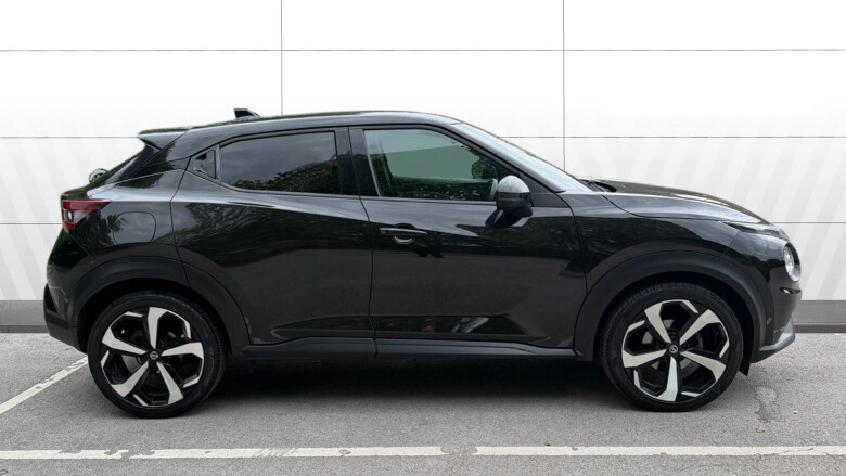 Nissan Juke 1.0 DiG-T Tekna 5dr DCT Petrol Hatchback